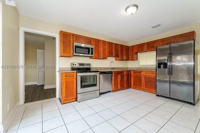 Foto del edificio - 5431 Twin Oakes Rd