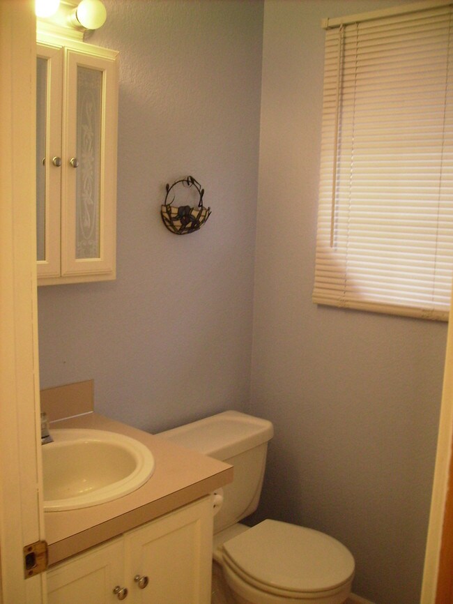Building Photo - 16229 Prairie Creek Loop SE