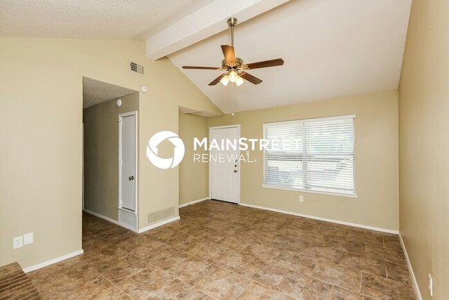 Foto del edificio - 6407 Woods Edge Dr