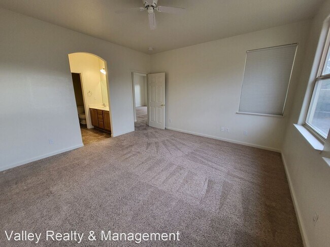 Building Photo - 3 br, 2 bath House - 1267 Quail Run Drive