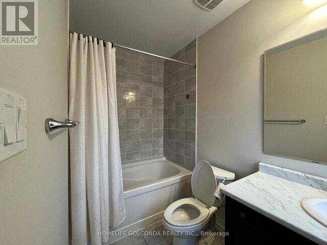 Photo du bâtiment - 3045 George Savage Ave