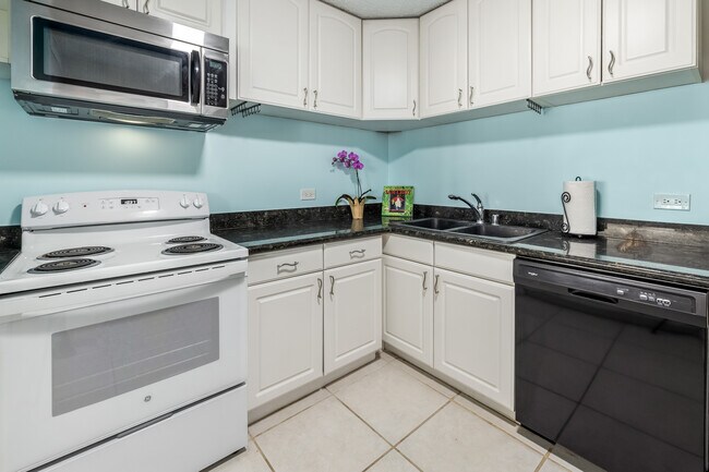 Foto del edificio - 1860 Ala Moana Blvd