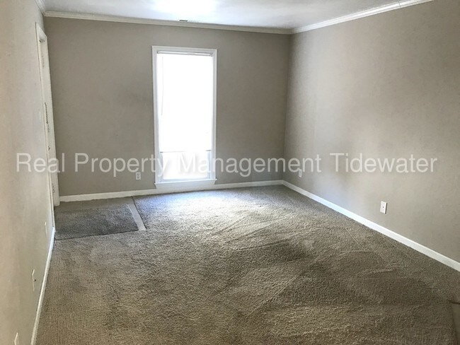 Foto del edificio - GORGEOUS 2 BEDROOM/ 1 CONDO IN OLDE TOWNE!