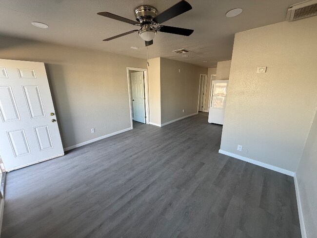 Foto del edificio - 101 E California St