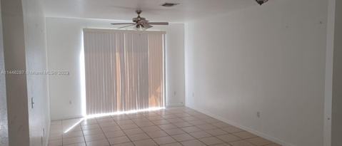 Foto del edificio - 638 E Mowry Ct