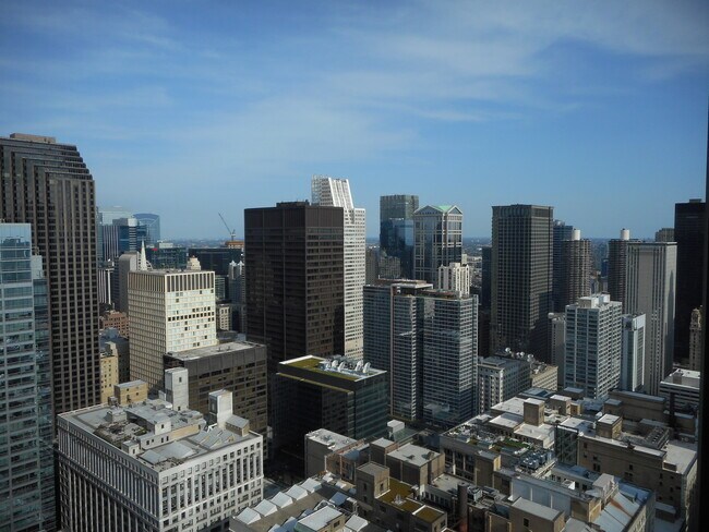 Foto del edificio - 60 E Monroe St
