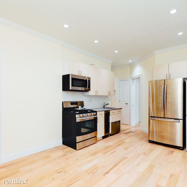Building Photo - 946 Bushwick Ave