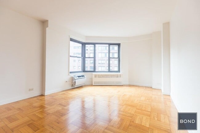 Building Photo - 145 Fourth Avenue