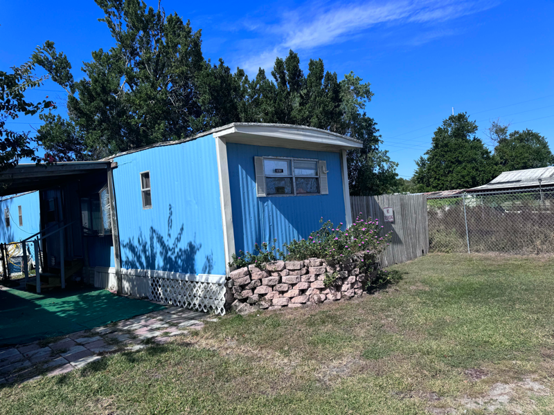 Primary Photo - 6413-6420 20th St