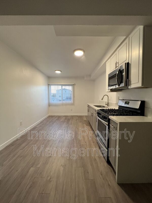 Foto del edificio - 1234 Marine Ave