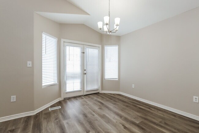 Foto del edificio - 12682 Diamondback Dr