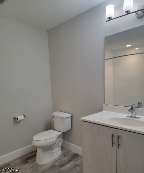Foto del edificio - 241 Ridge Rd