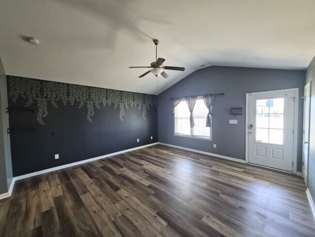 Building Photo - 103 Palin Trail