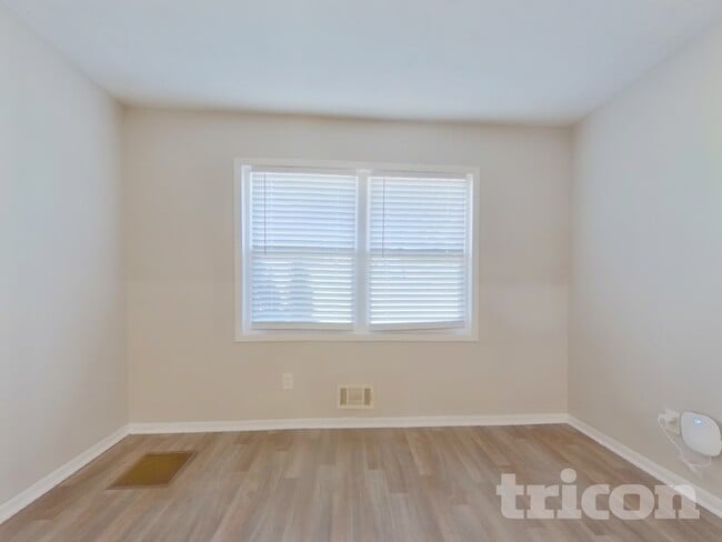 Foto del edificio - 485 Valley Creek Rd SW