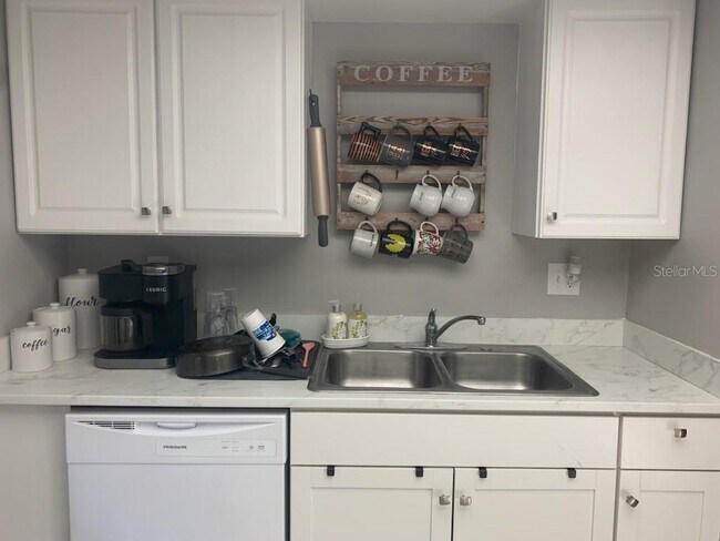 Foto del edificio - 340 6th St N