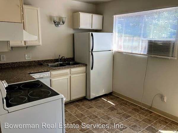 Building Photo - 1607-1615 Cottonwood Dr