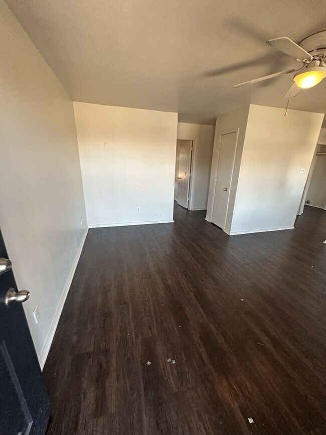 Foto del edificio - COMING SOON!