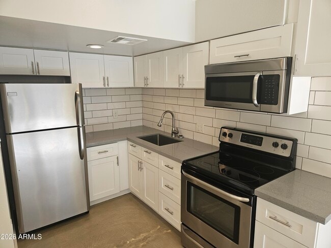 Foto del edificio - 4241 N 26th St