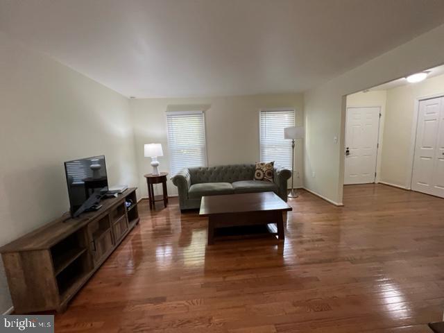 Foto del edificio - 3146 Bayswater Ct