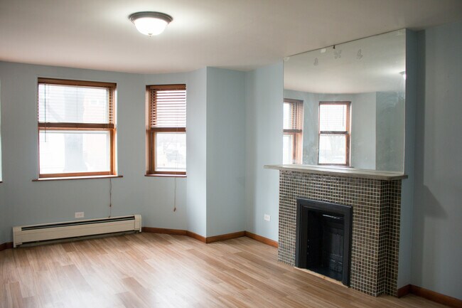 Building Photo - 3252 S Princeton Ave