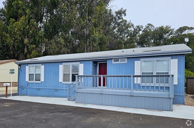 Building Photo - 319 N Highway 1