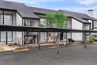 Building Photo - 4400 Memorial Dr