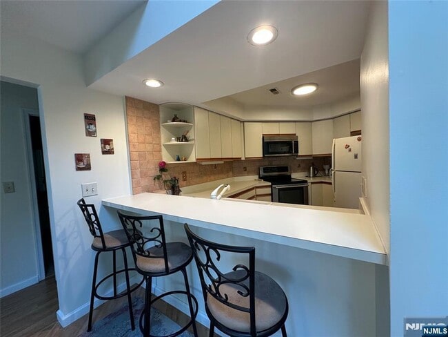 Building Photo - 1488 Westgate Dr