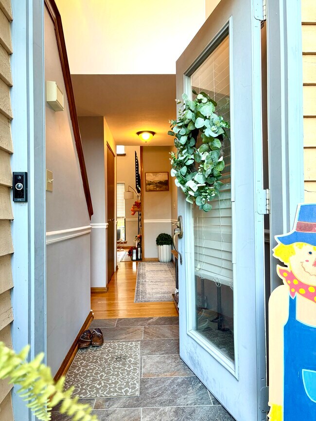 Foto del edificio - 8254 Beehive Cir