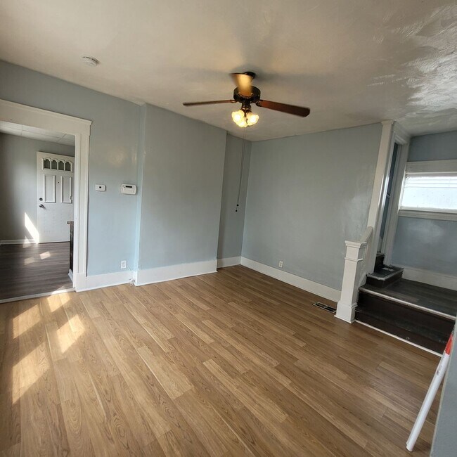 Foto del edificio - Single Family 4 Bed 2 Bath FOR RENT!