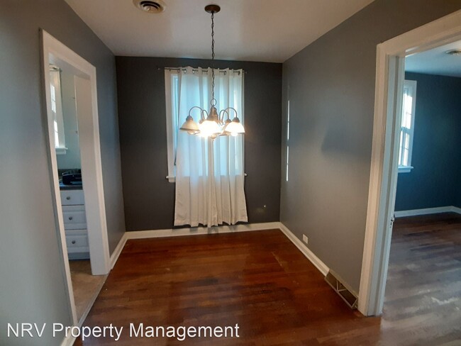 Foto del edificio - 2 br, 1 bath House - 112 Polk Street