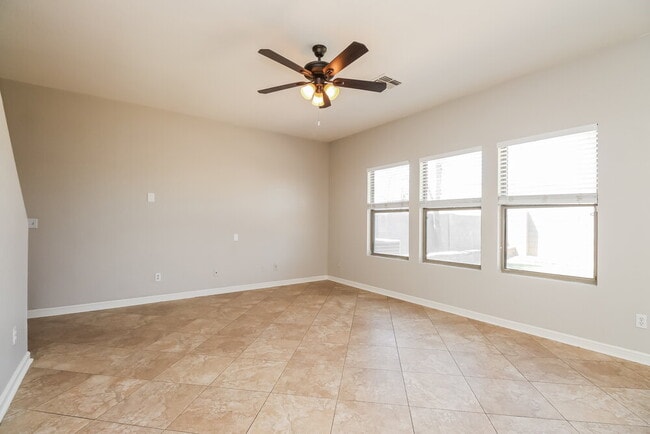 Building Photo - 11552 E Flower Cir