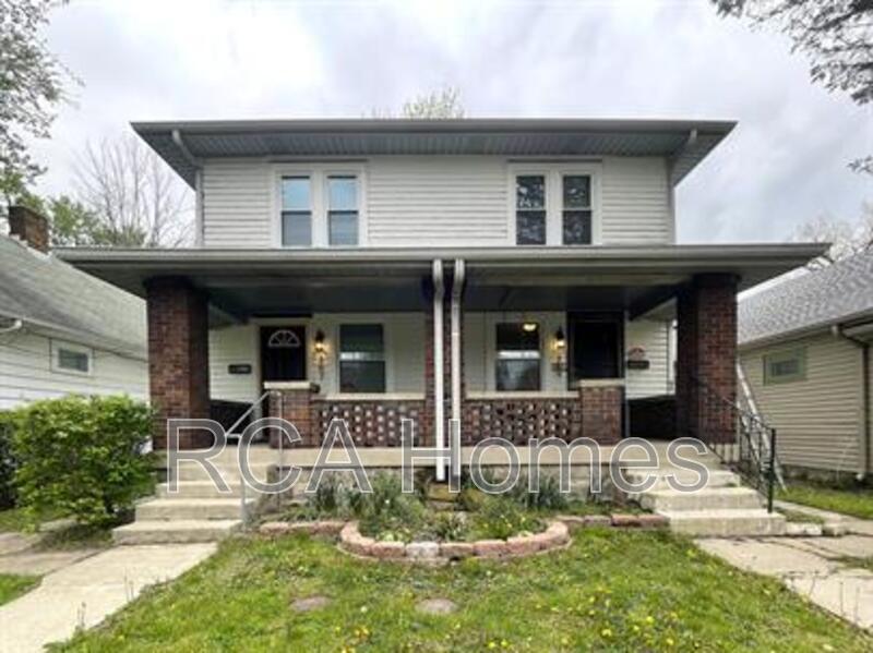 Foto principal - 367 S Grand Ave