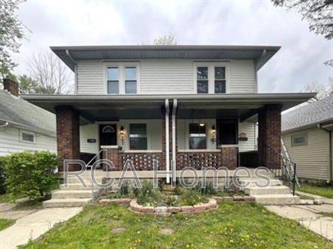 Photo - 367 S Grand Ave House