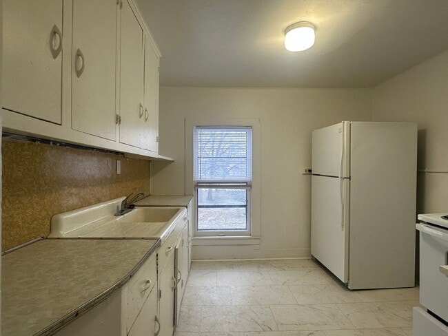 Photo - 219 N. Huron St. Apartment