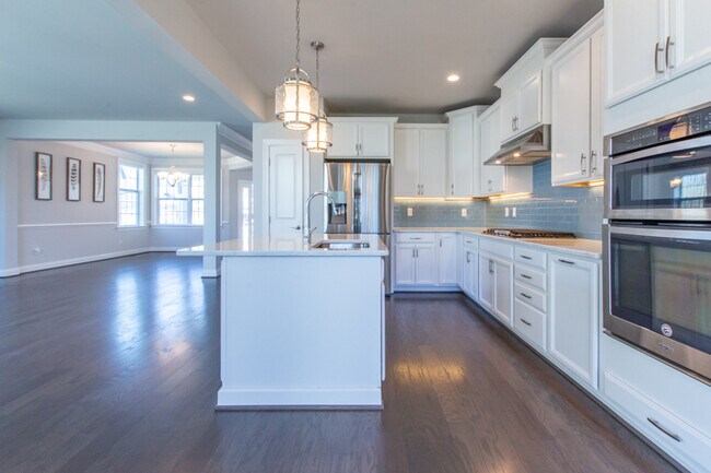 Building Photo - 42841 Cardinal Wy