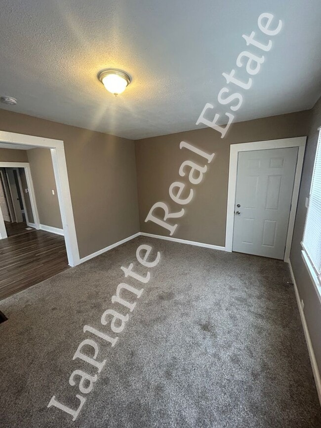 Building Photo - 2424 Airport Hwy