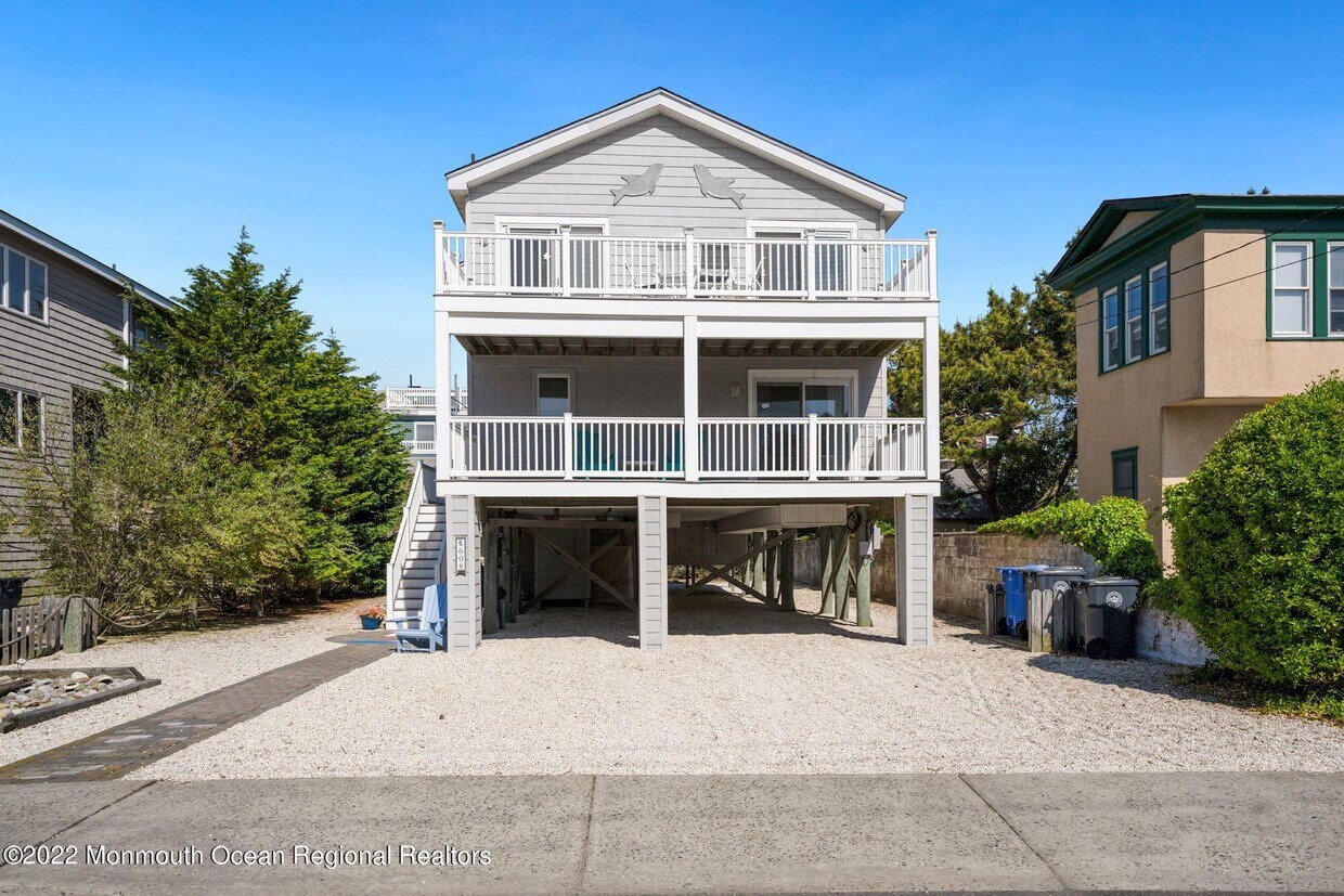 Primary Photo - 608 S Atlantic Ave
