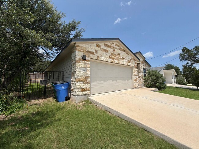 Foto del edificio - 4300 Liberty Ln