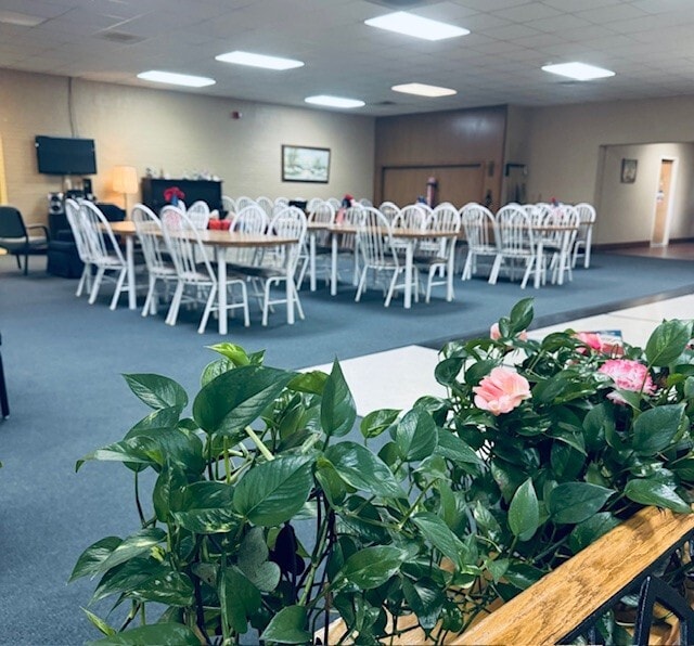 Commuinity Room - Garfield Manor - Senior Apartments