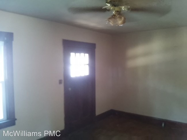 Foto del edificio - 2624-2634 Oakwood Ave
