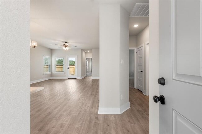 Building Photo - Modern home in Midtown Reserve