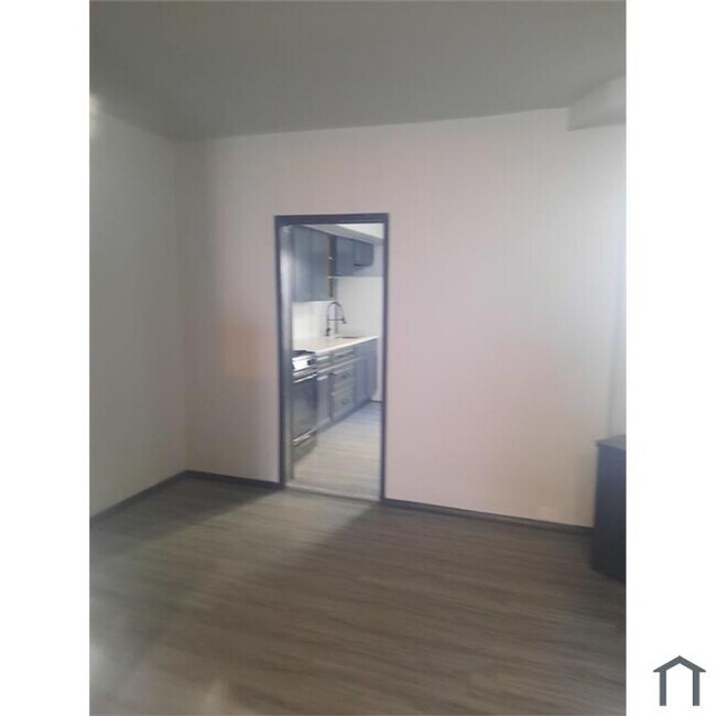 Foto del edificio - 3 Bedroom House for Rent PHA inspected, 2-...
