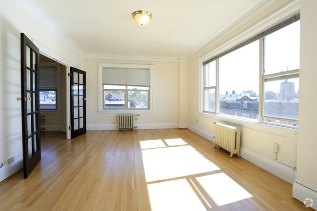 Foto del interior - Yugo Seattle Wilsonian