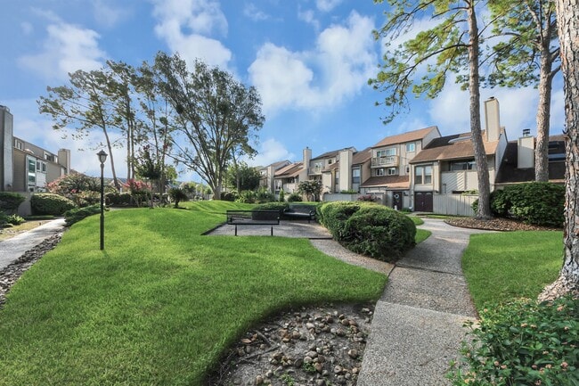 Building Photo - 1059 Country Pl Dr