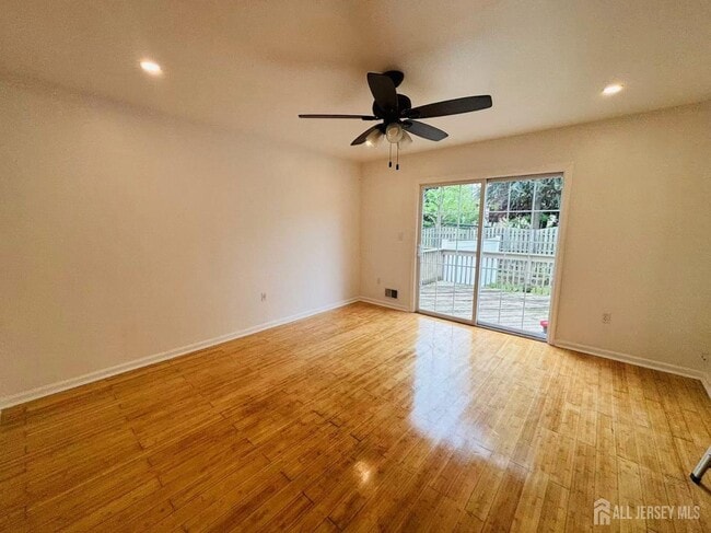 Building Photo - 109 Zoar Pl