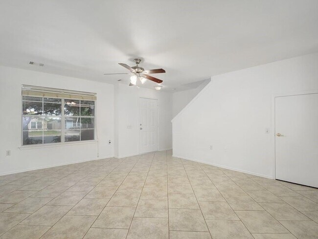 Building Photo - 13600 Briarcreek Loop