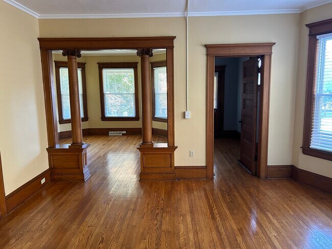 Foto del edificio - 123 N Lowell Ave