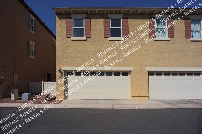 Foto del edificio - 906 S Annie Ln
