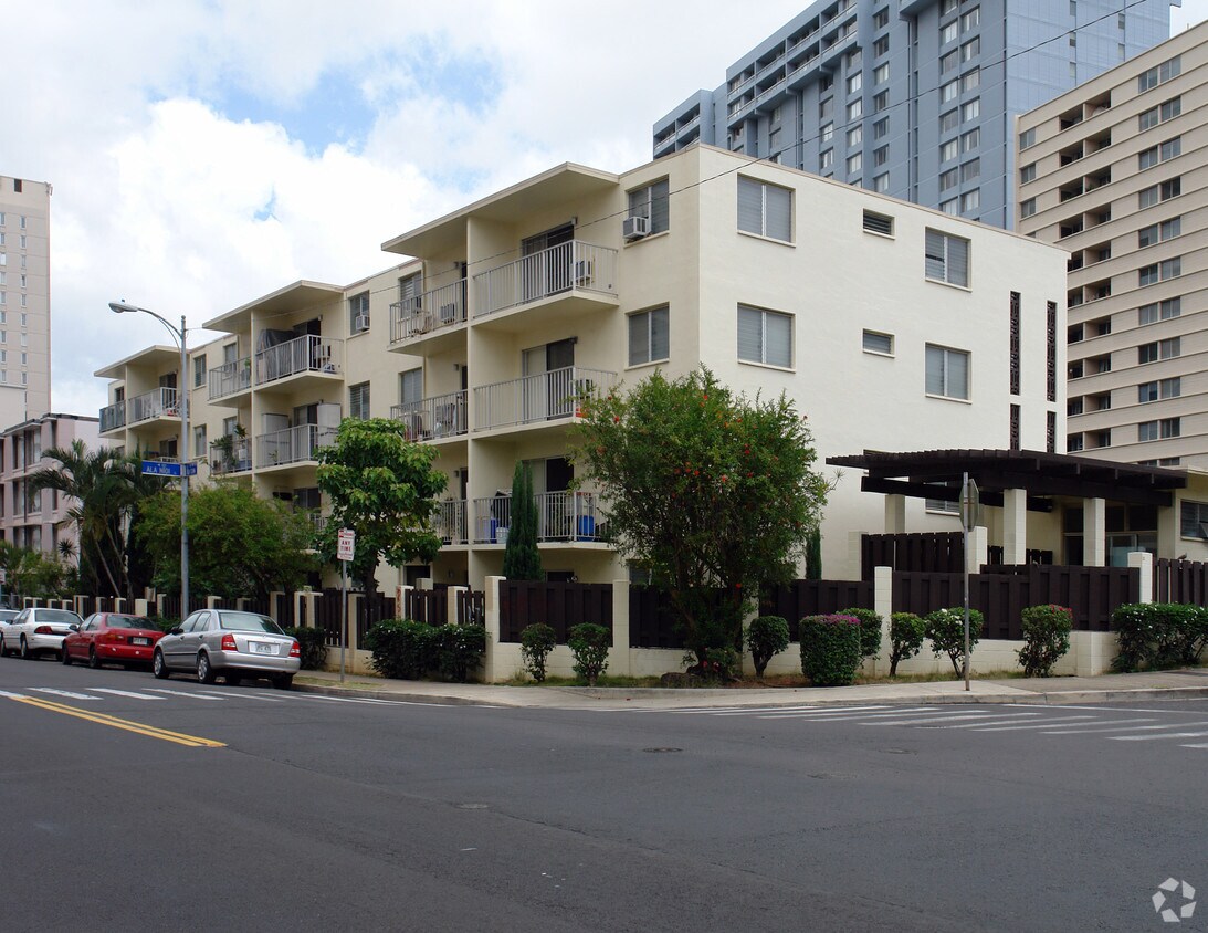Building Photo - Kamaaina Hale