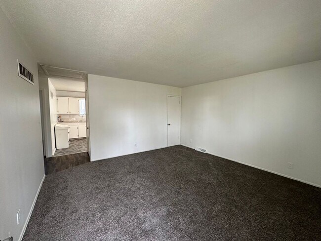 Building Photo - 2-Bedroom, 1-Bathroom home in Kansas City ...